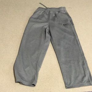 Nike sweatpants youth
